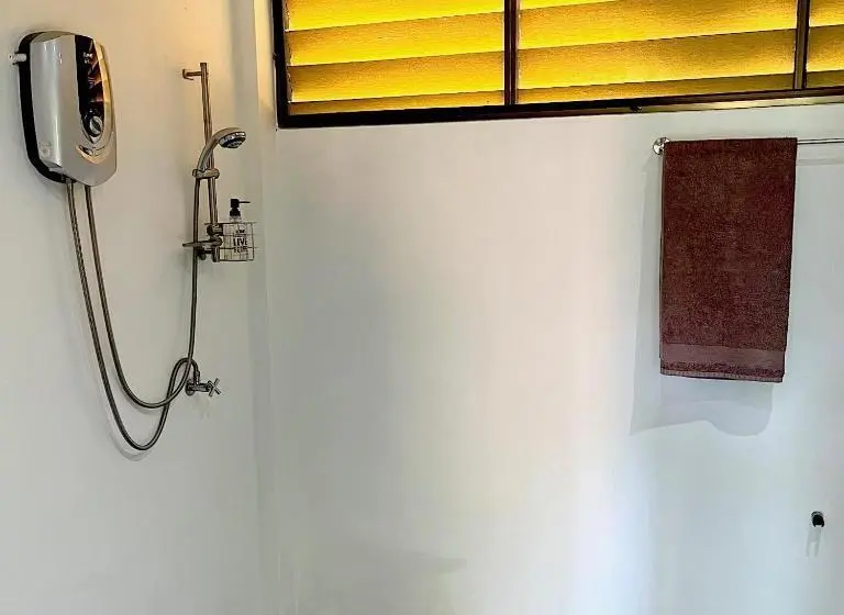 デラックスルーム, Navari Homestay