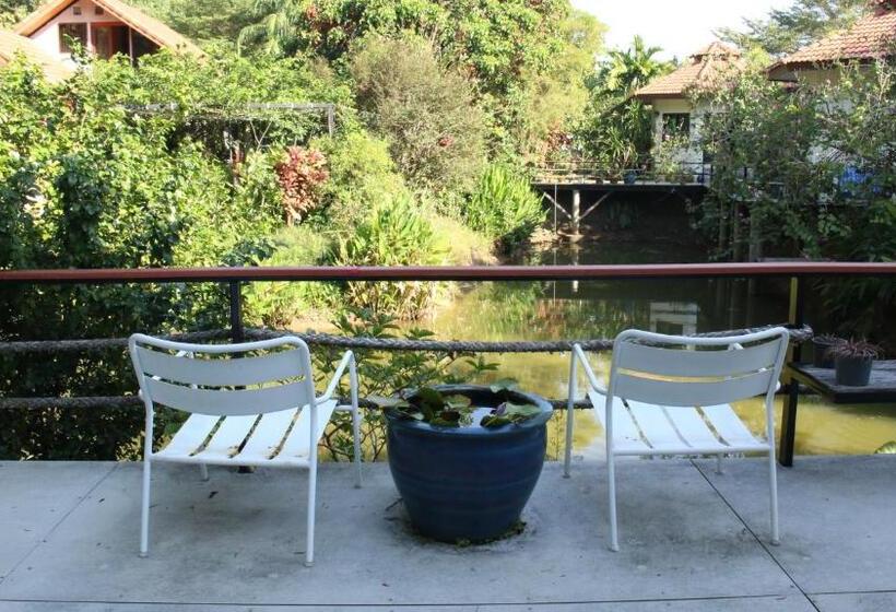 غرفة قياسية مزوَّدة بتراس, Navari Homestay