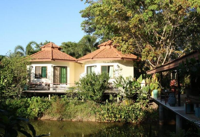 غرفة ديلوكس, Navari Homestay