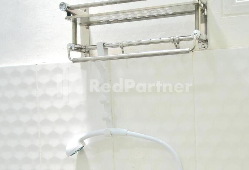 Standard Szoba, Fanta Home At Pronojiwo Lumajang Redpartner