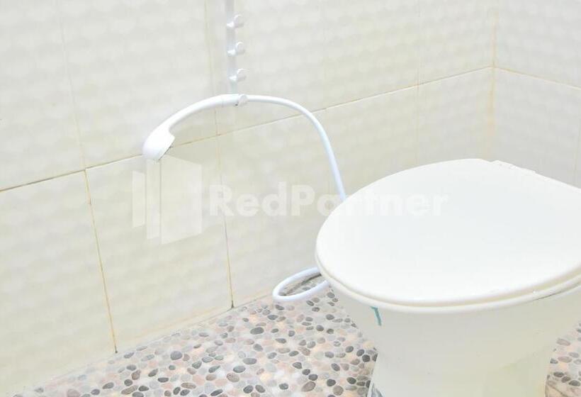 Standard Szoba, Fanta Home At Pronojiwo Lumajang Redpartner