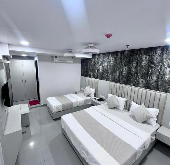 Номер Стандарт Трехместный, Fabhotel Grey Sky   Nr Gandhinagar Sector 11