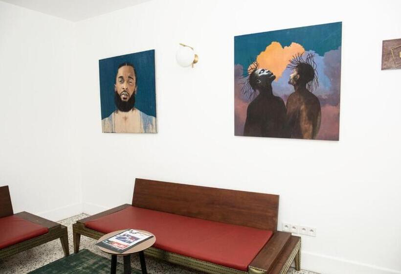 اتاق سوپریور, Lepic