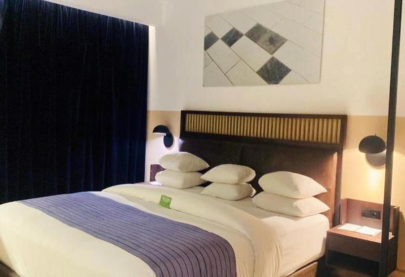 اتاق استاندارد, Lepic