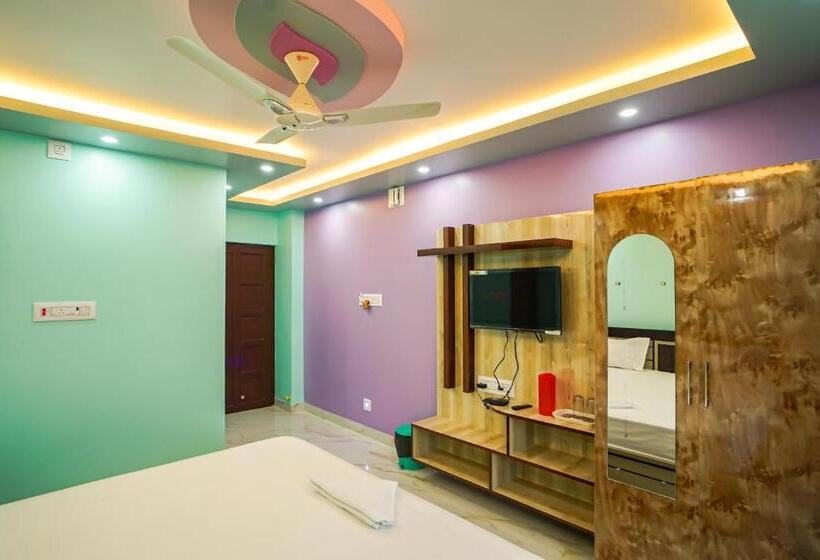 バルコニー付きデラックスルーム, River Leaf Inn Taki !! Luxurious Rooms With River Facing Private Balconies !!