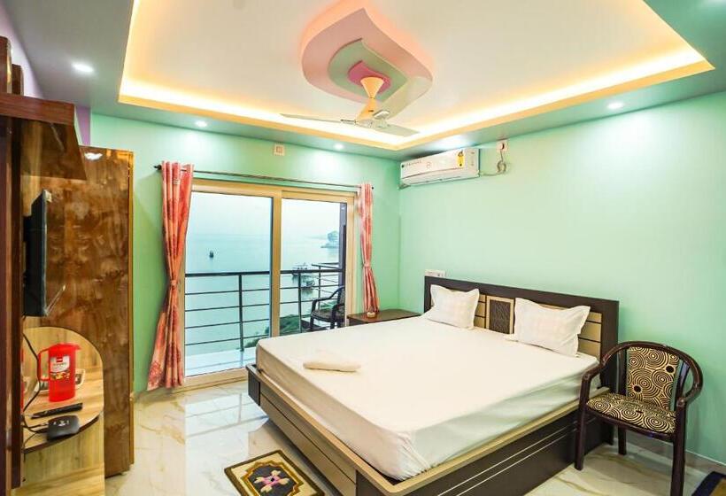 バルコニー付きデラックスルーム, River Leaf Inn Taki !! Luxurious Rooms With River Facing Private Balconies !!