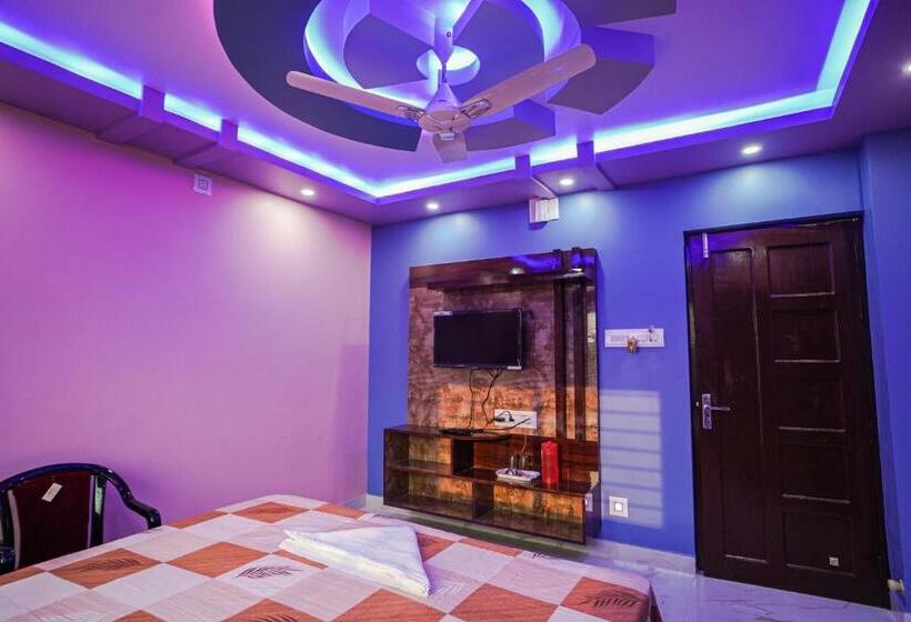 デラックスルーム, River Leaf Inn Taki !! Luxurious Rooms With River Facing Private Balconies !!