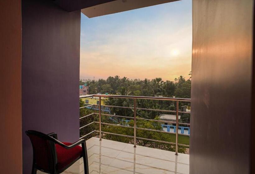 豪华房间, River Leaf Inn Taki !! Luxurious Rooms With River Facing Private Balconies !!