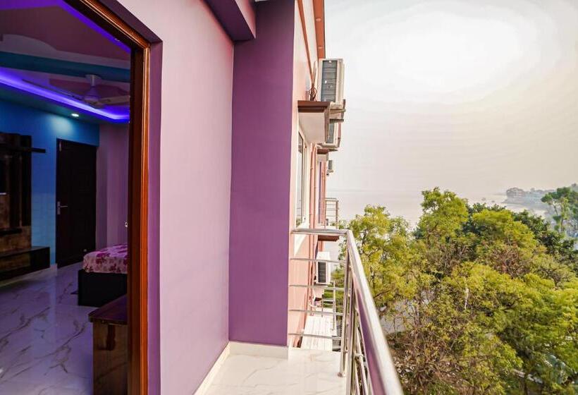 豪华套房, River Leaf Inn Taki !! Luxurious Rooms With River Facing Private Balconies !!