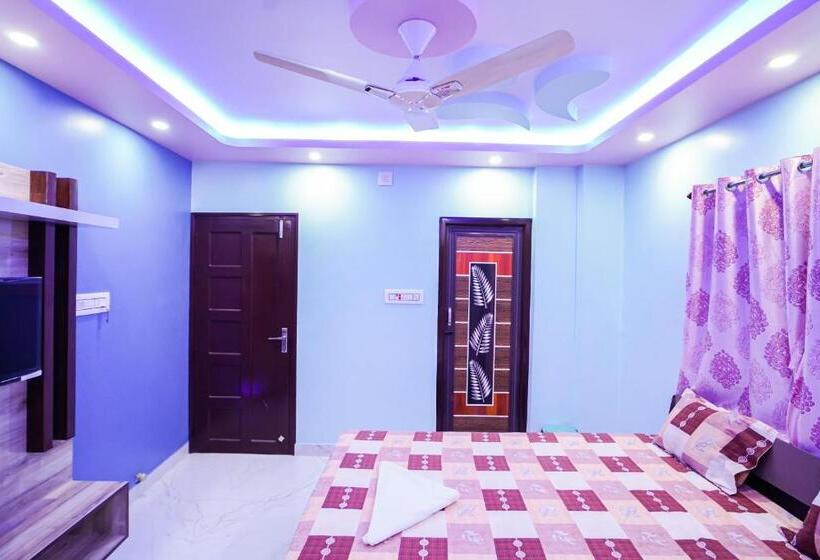 デラックスルーム, River Leaf Inn Taki !! Luxurious Rooms With River Facing Private Balconies !!