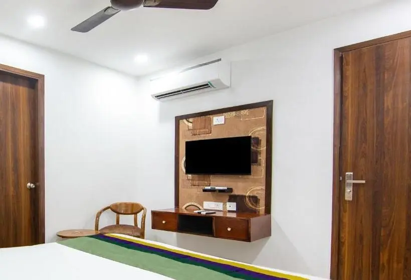 اتاق استاندارد, Treebo Fortune Home Expressway