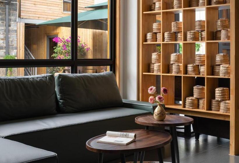 اتاق دوبلکس, Lijiang Man She   Snow Mountain View Designer B&b