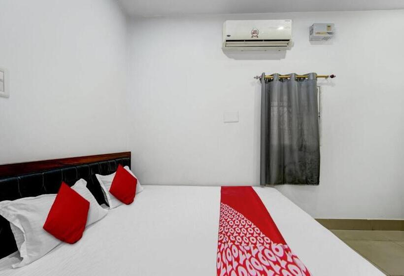 三人经典房间, Oyo Flagship Dev Laxmi Palace Hotel & Banquet