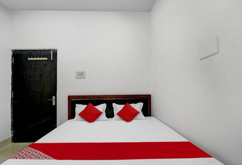 三人经典房间, Oyo Flagship Dev Laxmi Palace Hotel & Banquet