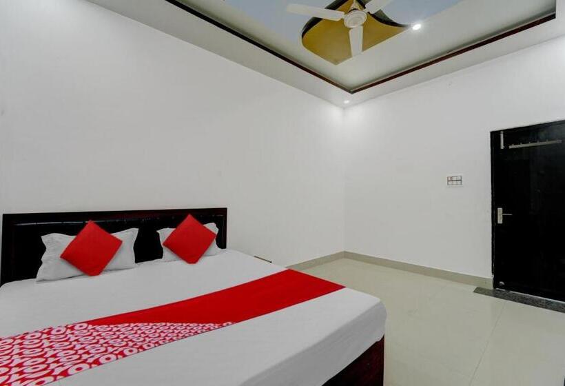 三人经典房间, Oyo Flagship Dev Laxmi Palace Hotel & Banquet