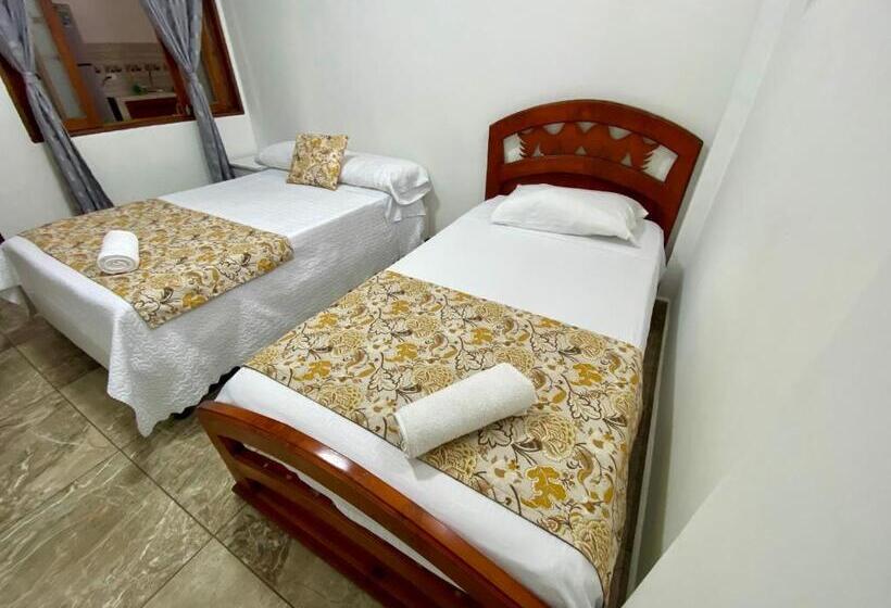 バスルーム共有のトリプルスタンダード, Casa Lubel