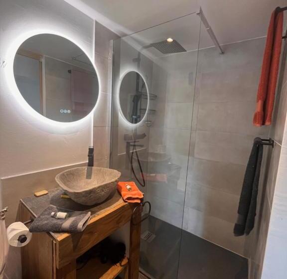 חדר סטנדרט נוף להרים, Le Moulin De Navette   La Meule