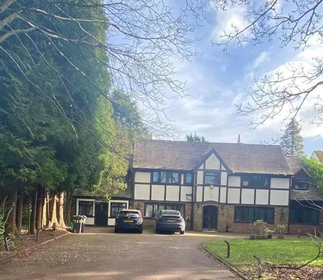 スタンダードルーム, Modern Studio In Natural Surroundings