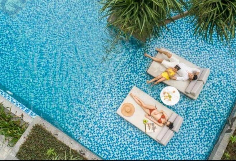 استودیوی استاندارد, Superior Suite Home, View City