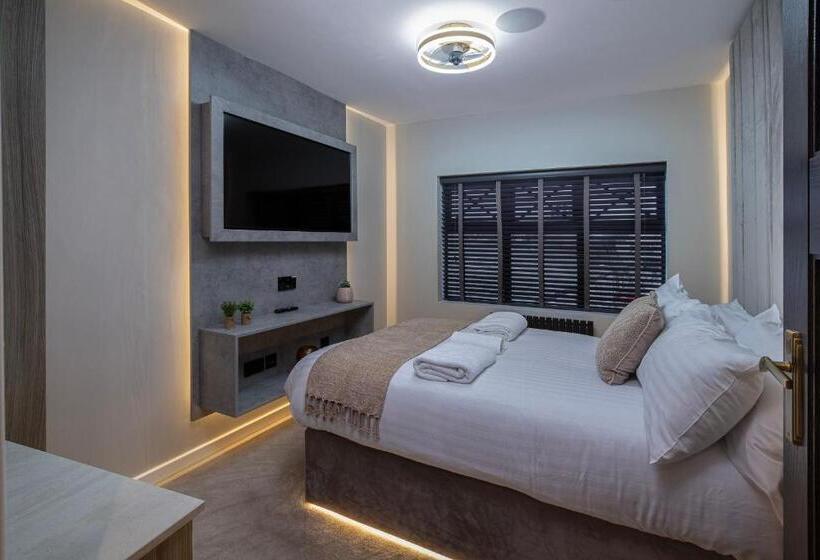 Apartament 2 Dormitoris, The Charleston