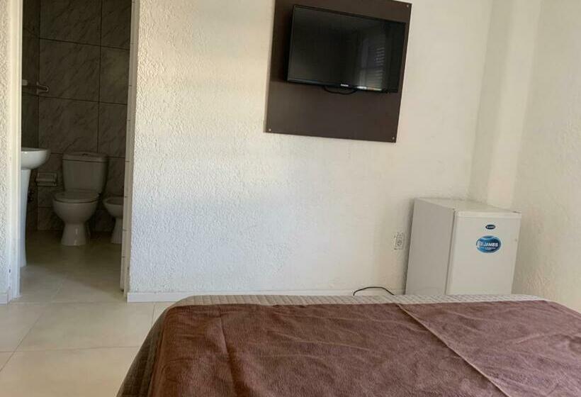 غرفة قياسية, American