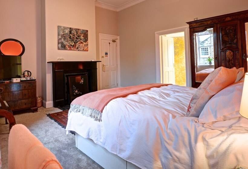 스탠다드 룸, Grosmont House