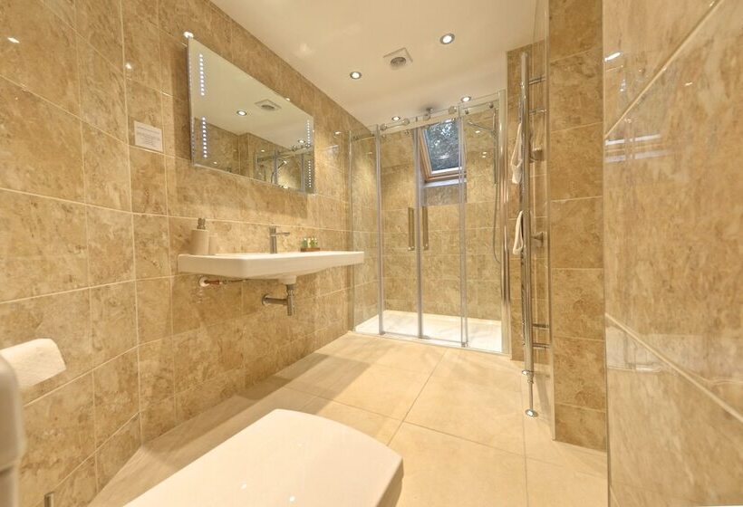 스탠다드 룸, Grosmont House