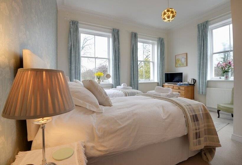 스탠다드 룸, Grosmont House