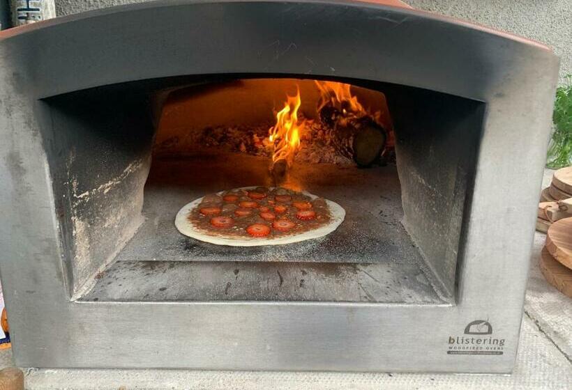 １階の１ベッドルームアパートメント, Molesworth Arms Pyworthy