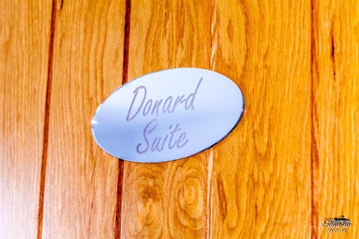 片側に海が見えるデラックスルーム, Samona