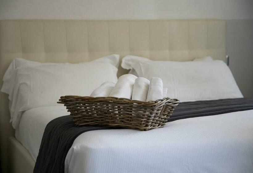 اتاق استاندارد, Arch Rome Suites