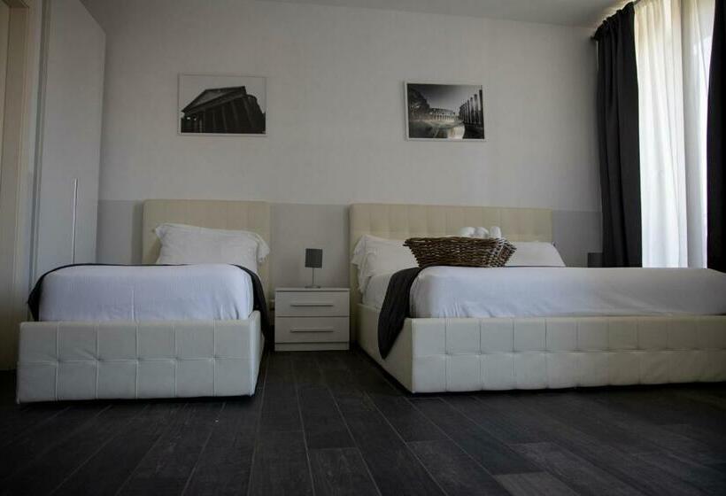 اتاق استاندارد سه نفره, Arch Rome Suites