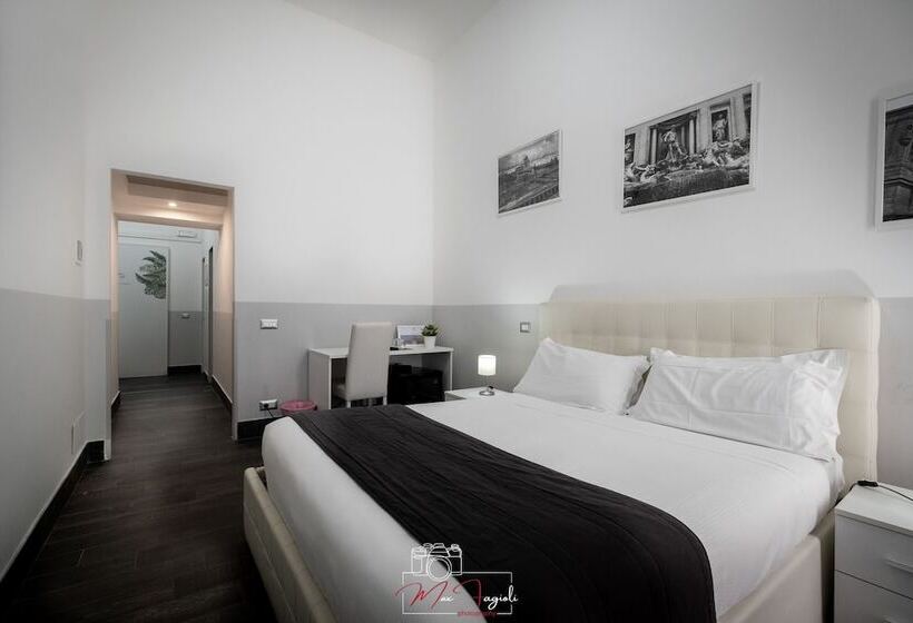 اتاق استاندارد سه نفره, Arch Rome Suites