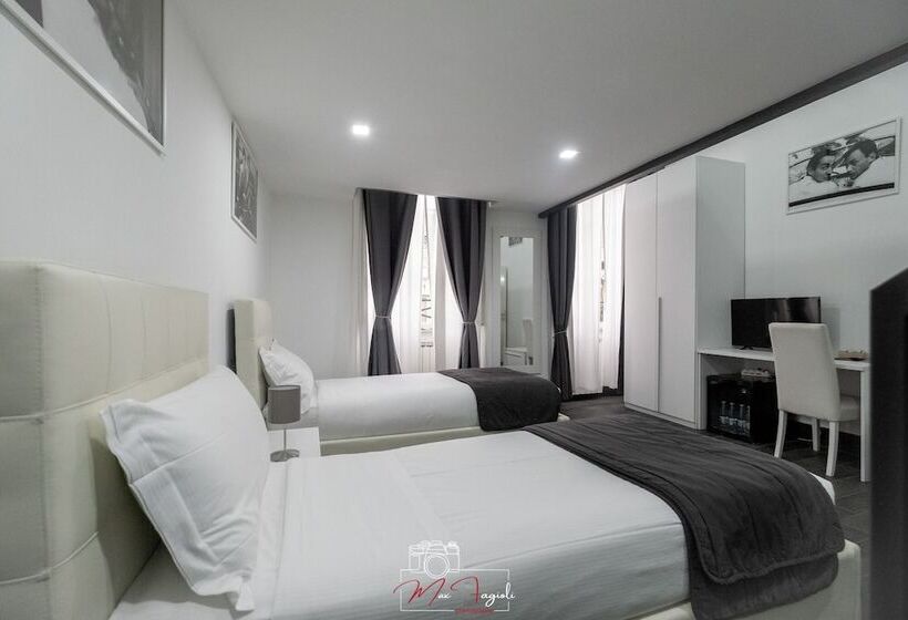 اتاق استاندارد چهار تخته, Arch Rome Suites