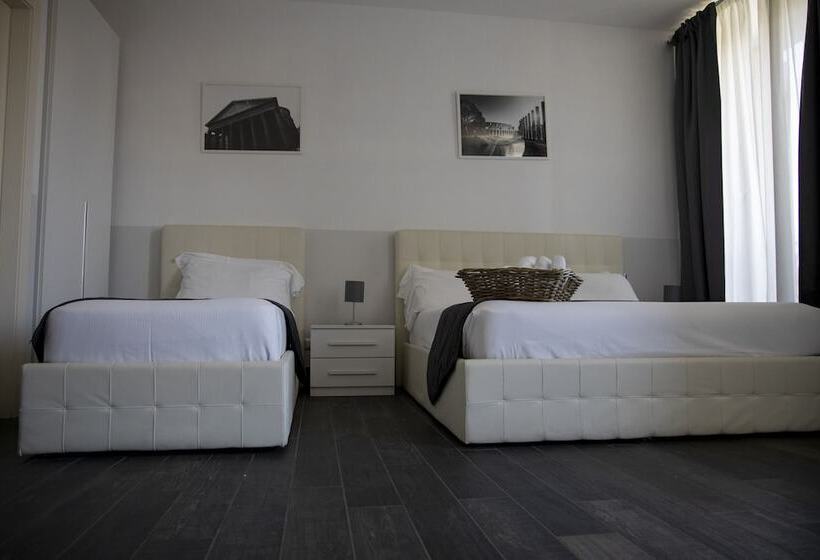 اتاق استاندارد سه نفره, Arch Rome Suites