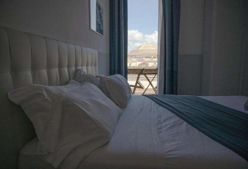 اتاق سوپریور با بالکن, Arch Rome Suites