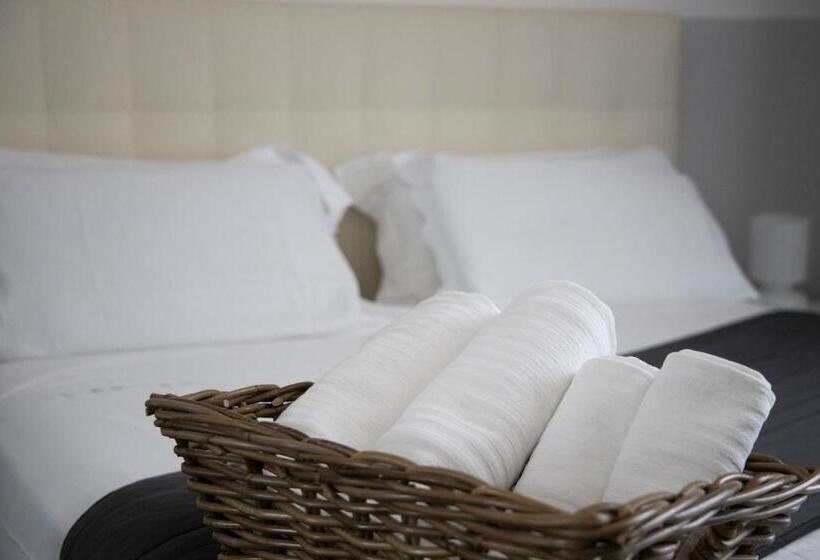 اتاق لوکس, Arch Rome Suites