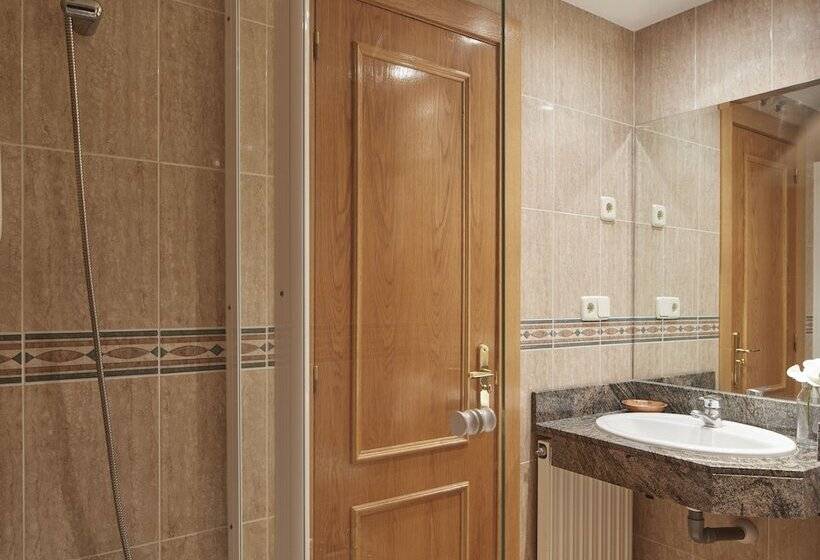 اتاق استاندارد, Iraipe Achuri Auto Check In