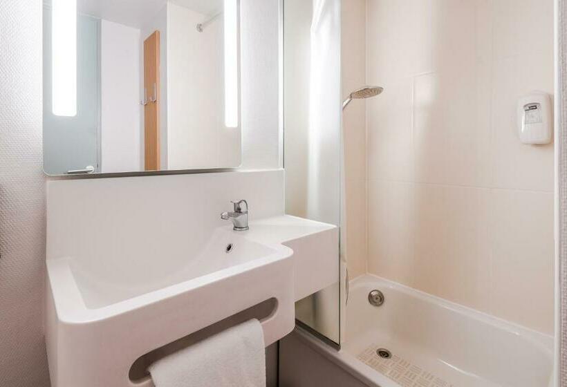 غرفة قياسية رباعية, B&b Hotel Saint Nazaire Trignac