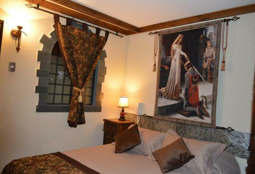 标准间, Castillo Medieval