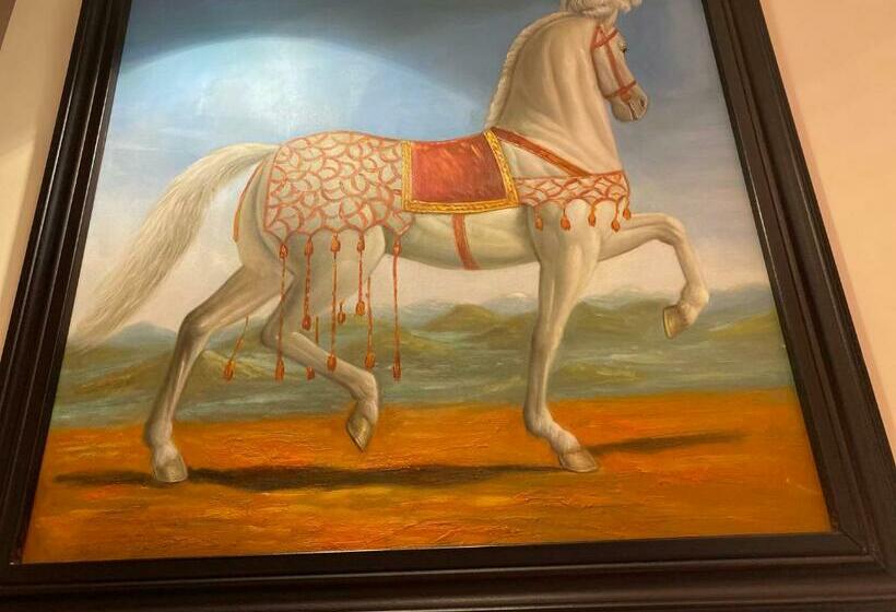 标准间, Castillo Medieval