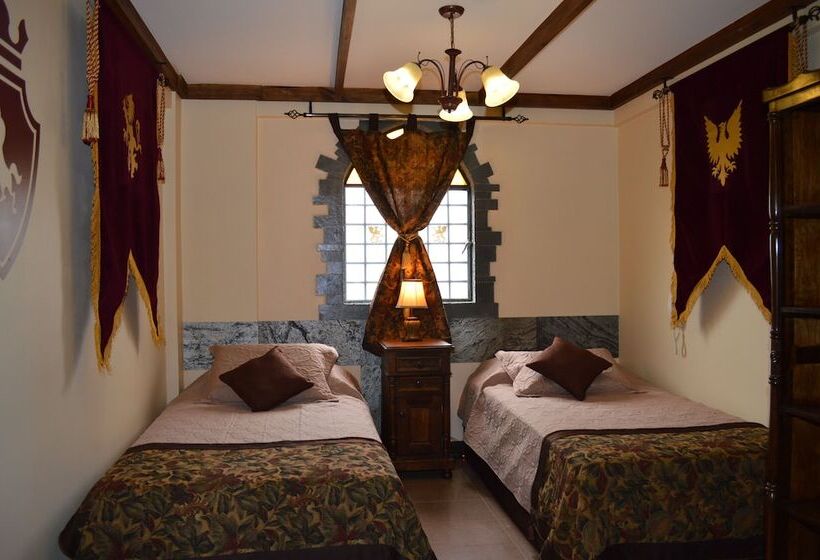 标准间, Castillo Medieval