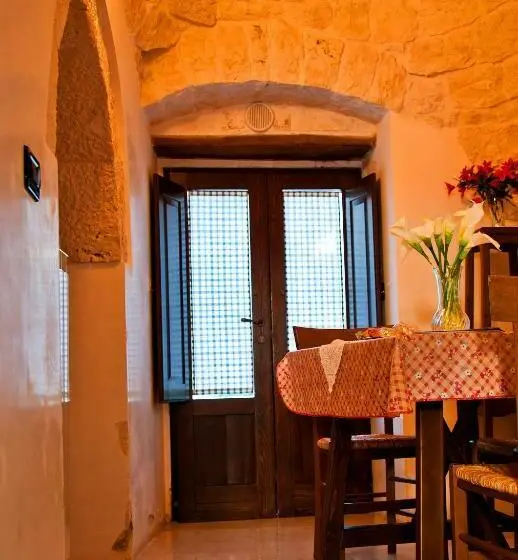 اتاق استاندارد سه نفره, Giardino Dei Trulli