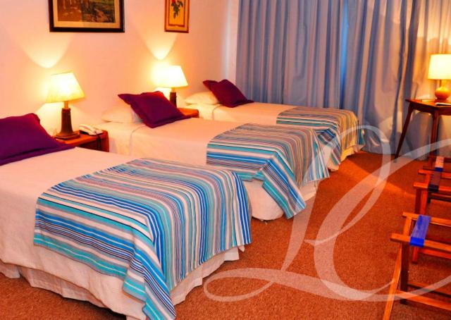 غرفة قياسية ثلاثية, La Castellana