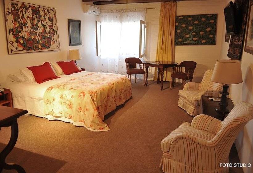 غرفة سوبيريور, La Castellana