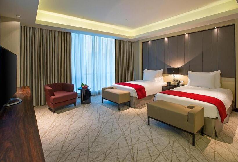 سوئیت پرزیدنت, Millennium Plaza Doha