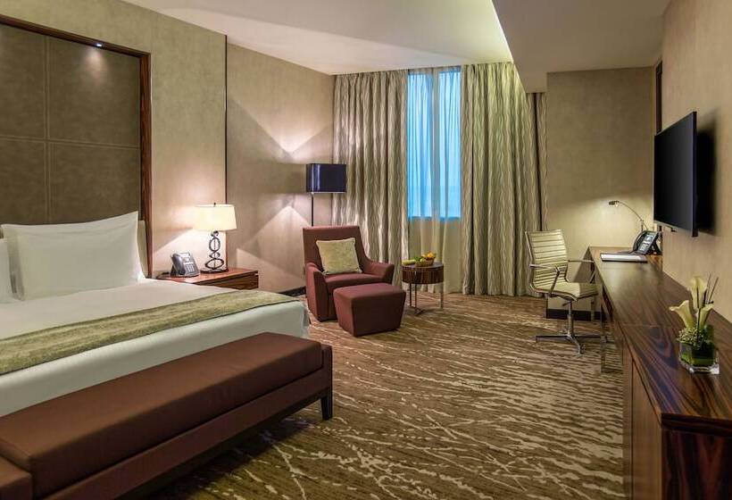 اتاق کلاب, Millennium Plaza Doha