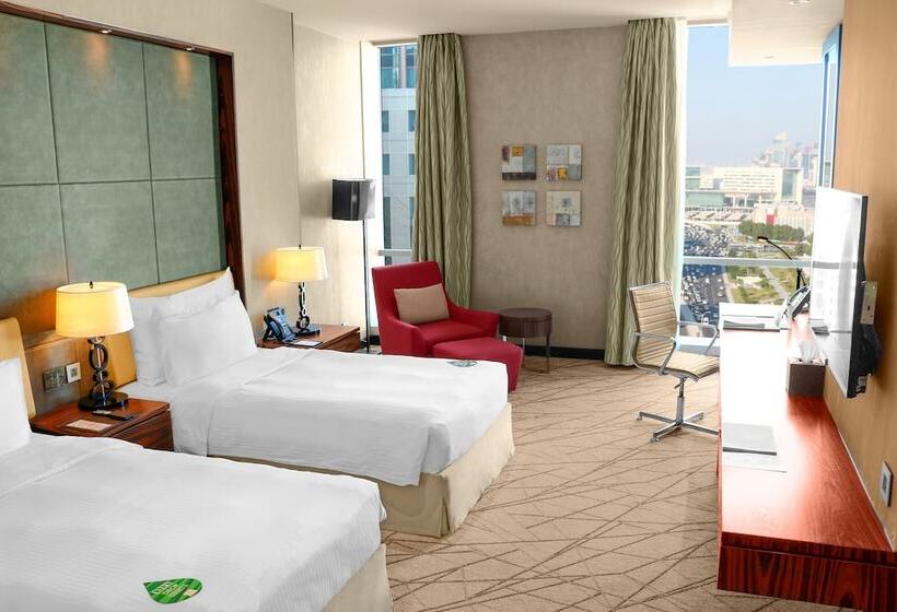 اتاق کلاب, Millennium Plaza Doha