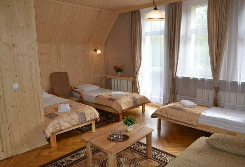 חדר סטנדרט לארבעה, Pensjonat Adria