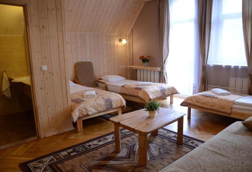 חדר סטנדרט לשלושה, Pensjonat Adria